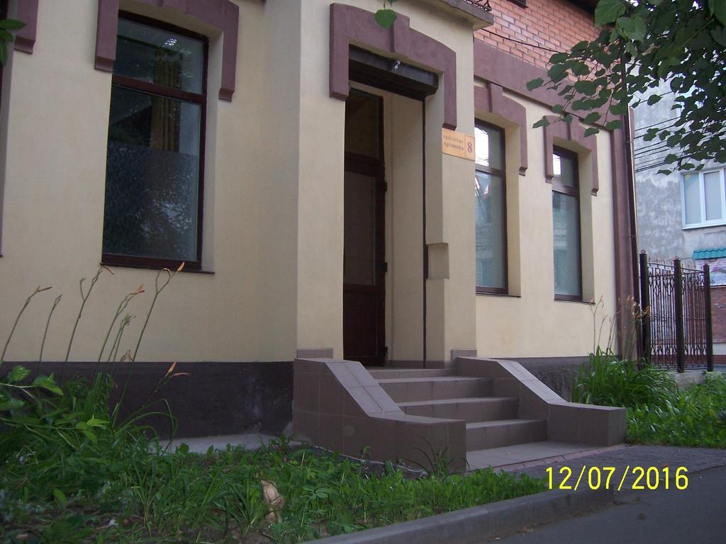 Apartments In Center Vinnytsia Bagian luar foto