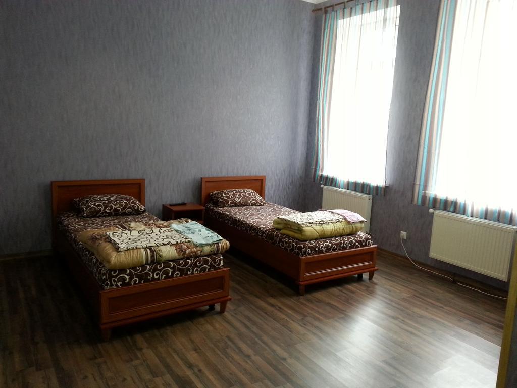 Apartments In Center Vinnytsia Bagian luar foto